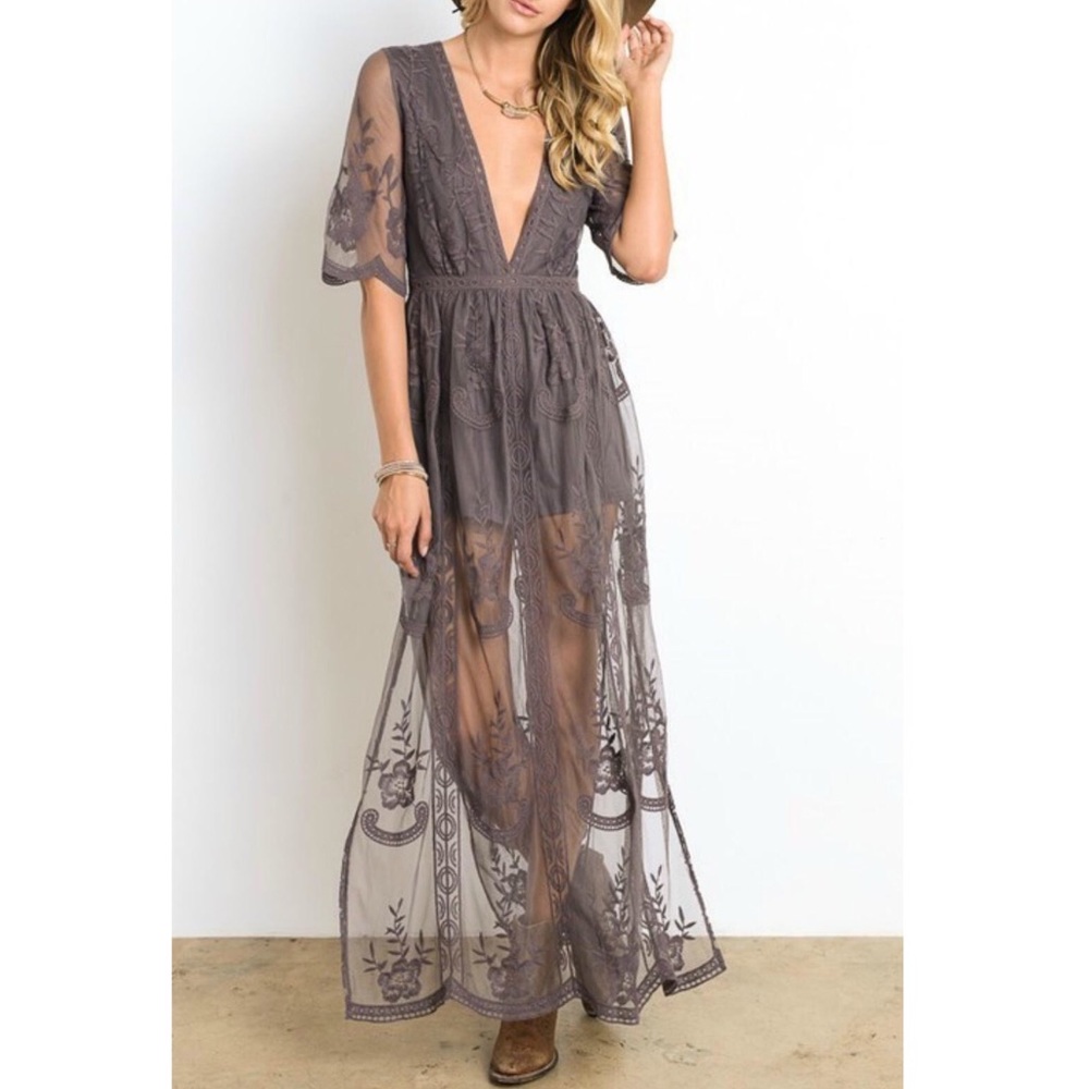 🌸SALE🌸 Lace Maxi Romper (Midnight)